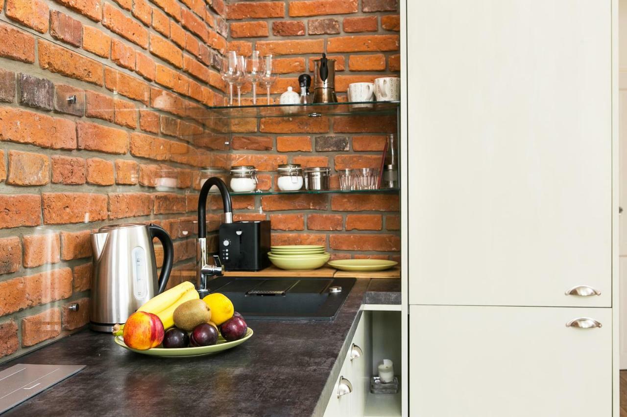 Old Town Brigue Apartment By Otium Krasków Εξωτερικό φωτογραφία