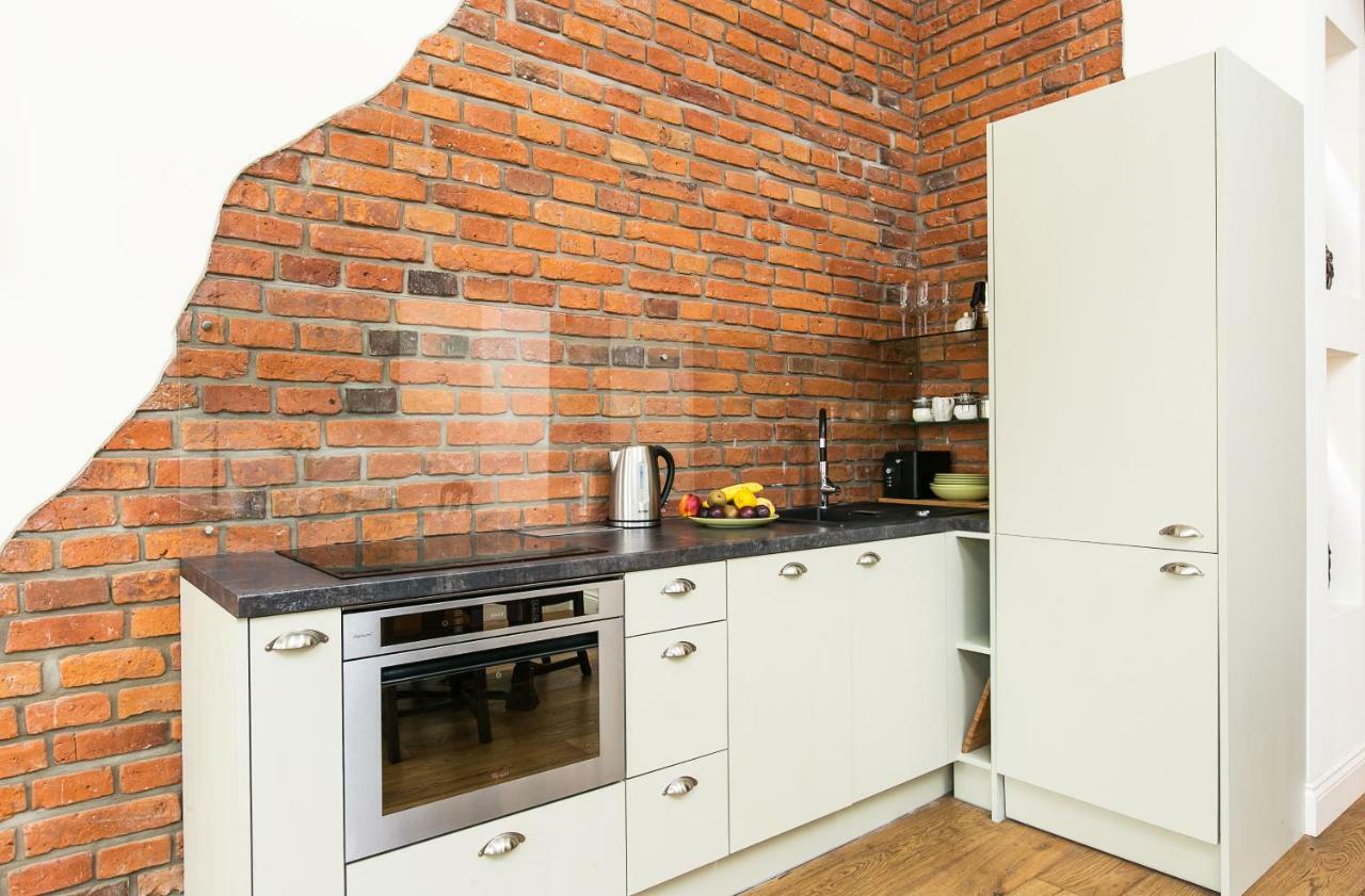 Old Town Brigue Apartment By Otium Krasków Εξωτερικό φωτογραφία